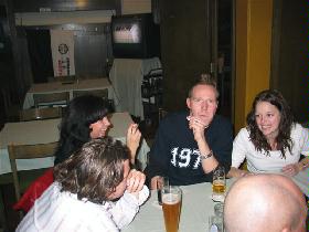 Andrea, Thorsten, Sandra, RMV-Fahrer und Glatze